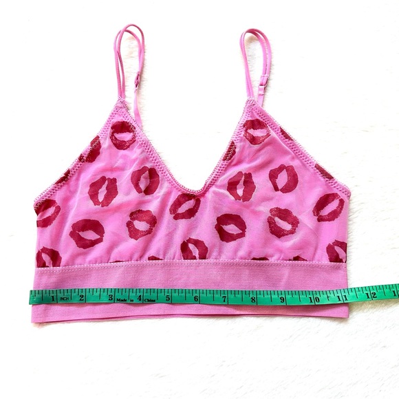 Out From Under Urban Outfitters Pink Red Kisses Bralette Size S - Picture 9 of 11